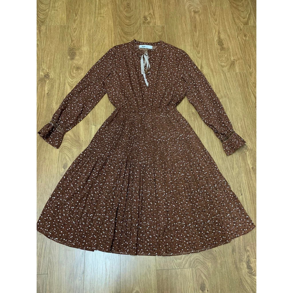 Váy nâu phom S, M