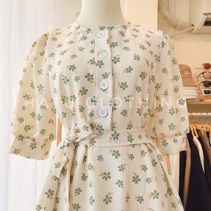 Lucky Dress - Đầm họa tiết hoa may mắn dáng dài xoè kiểu dáng vintage tông kem siêu xinh