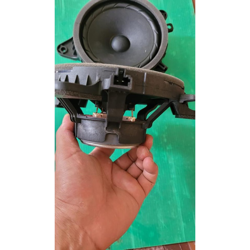 Loa Cánh Cửa Ô Tô Đường Kính 16cm Lắp Zin Cho Dòng Xe KIA SEDONA