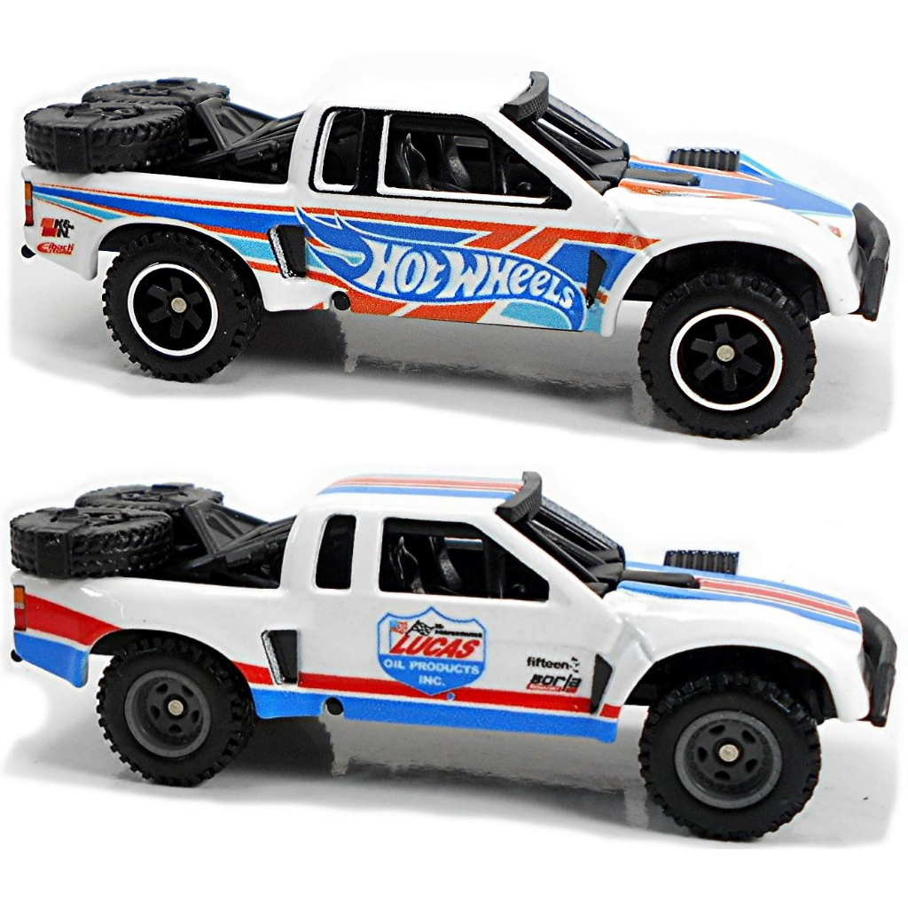 Xe mô hình Hot Wheels Car Culture Baja Bouncer