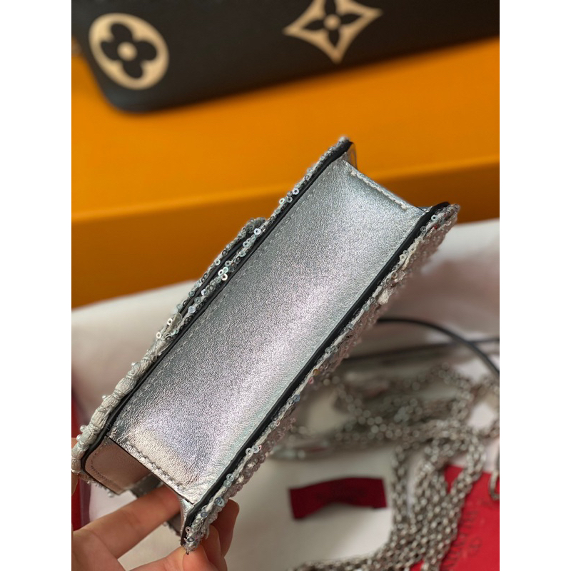 Túi valentino LOCÒ EMBROIDERED