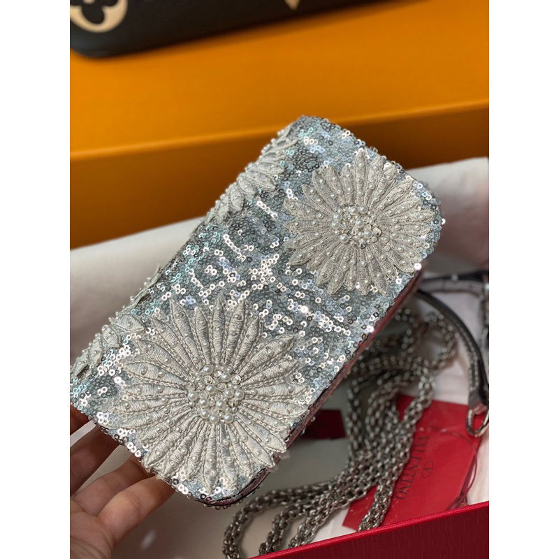 Túi valentino LOCÒ EMBROIDERED