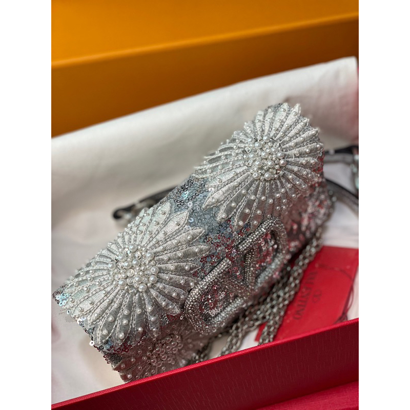 Túi valentino LOCÒ EMBROIDERED