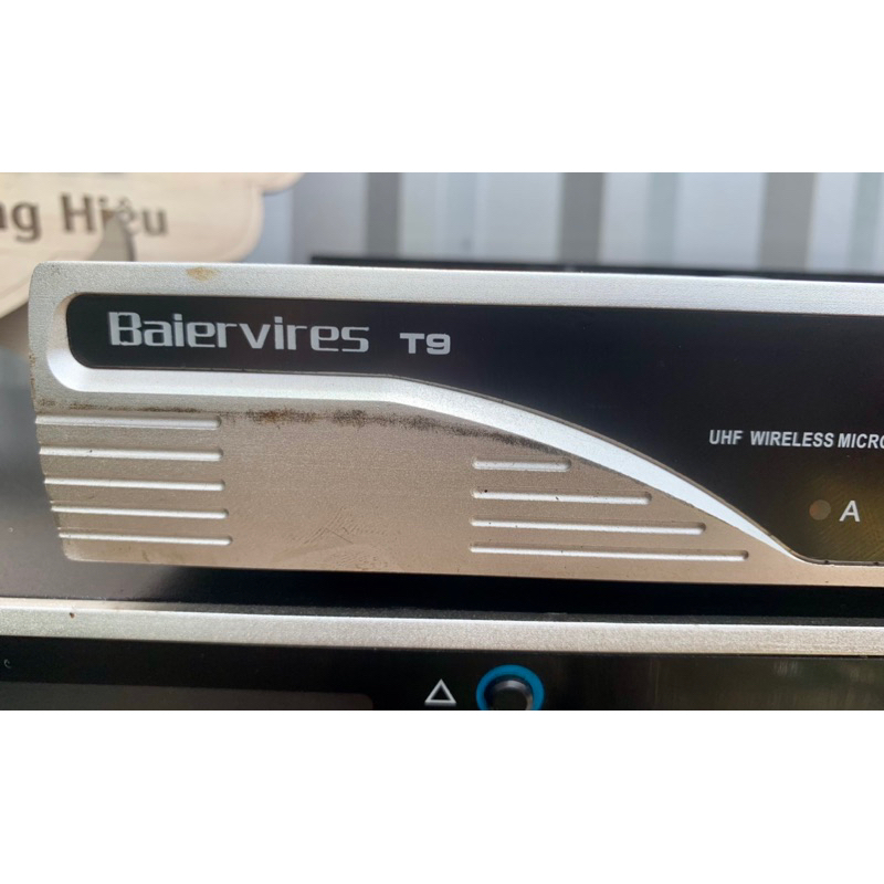 Mic bãi Baier T9 tự ngắt vỏ da cá mới chất