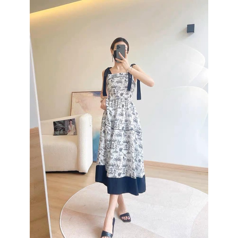 Váy hai dây hoạ tiết
