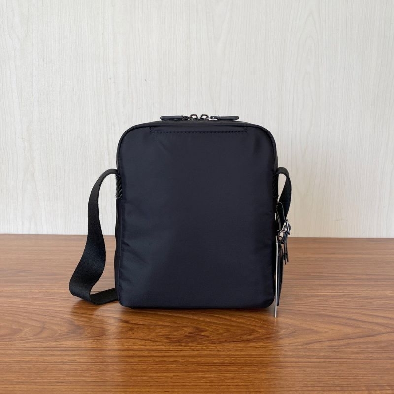 TÚI TUMI NAM AUTH XỊN.