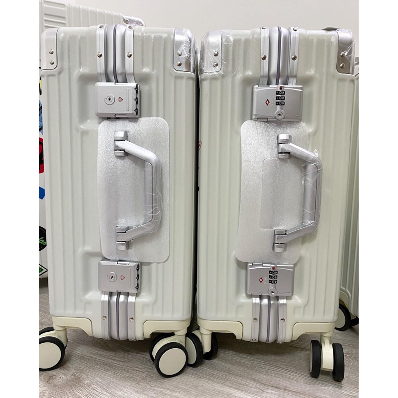 Adidas Exclusive Membership suitcase