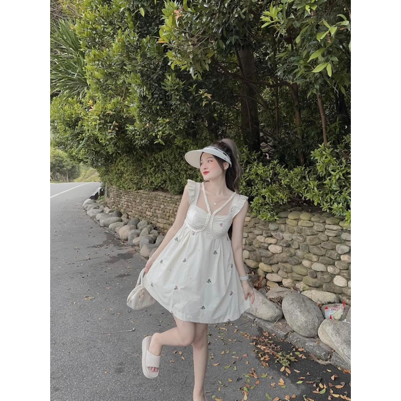 Đầm baby doll thêu
