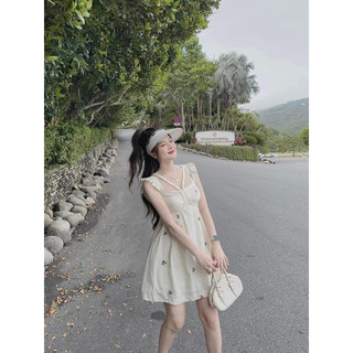 Đầm baby doll thêu