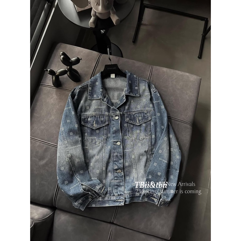 Áo khoác jean Ghi.venchy siu hot qcl1