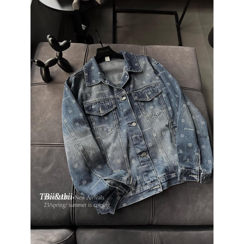 Áo khoác jean Ghi.venchy siu hot qcl1
