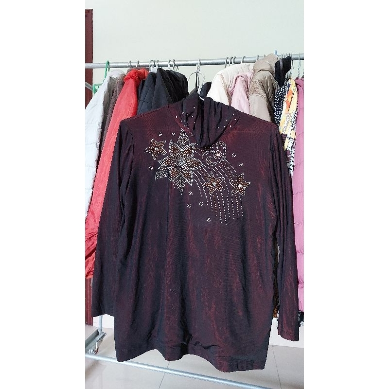 Áo nữ 97 size L.