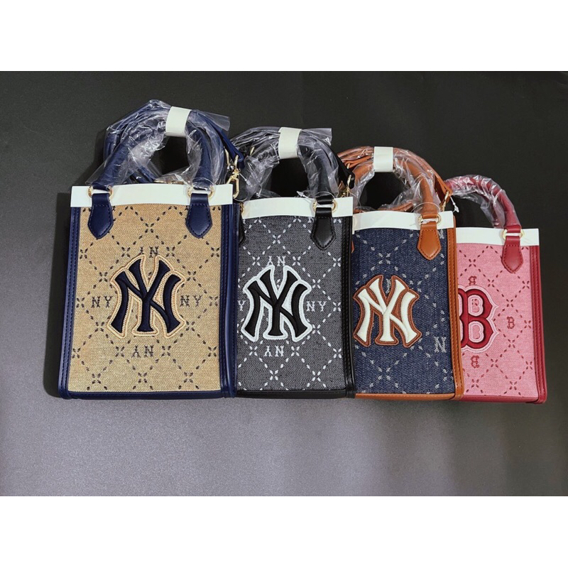 Túi handphone MLB Kids 2023 diamond monogram tiệm của Diệu