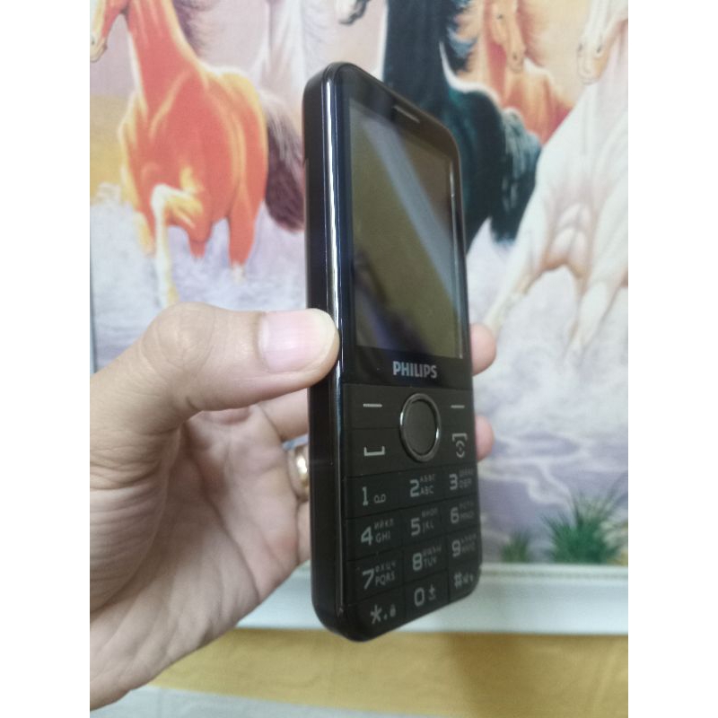 Điện thoại Philips xenium E580 new 99%