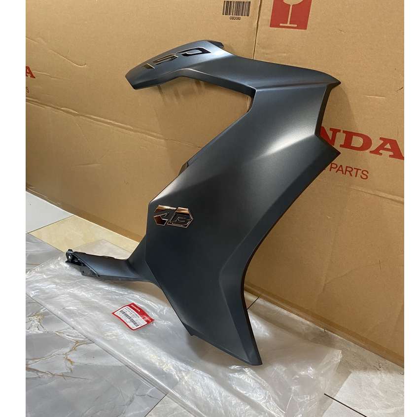 Cánh yếm bên phải - bửng yếm HONDA AIR BLADE 150 năm 2021 màu Xanh nhám. *NHC34* 64500K1FV40ZA