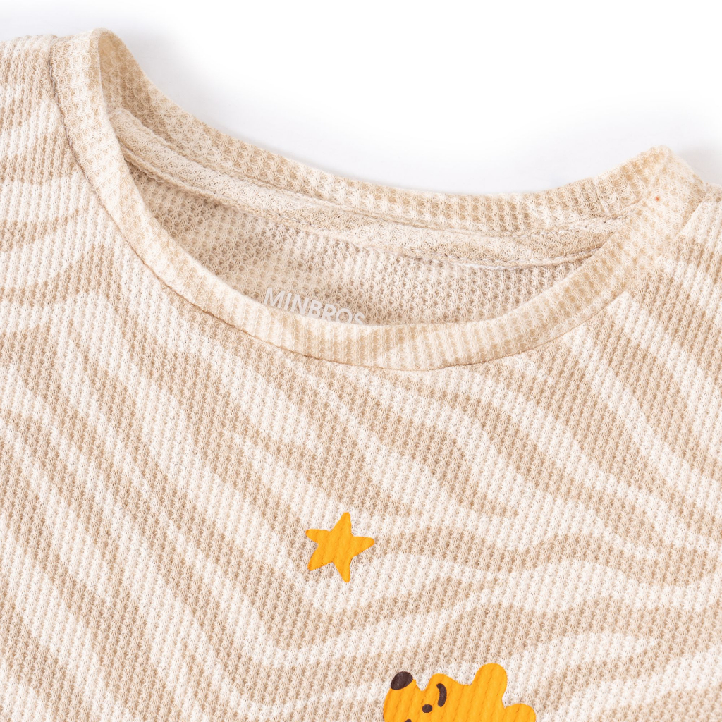 Áo thun bé gái in hình gấu dễ thương - KD04