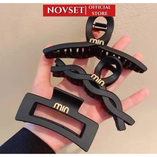 Set 3 kẹp tóc càng cua đen nhám Gắn kèm chữ MIN