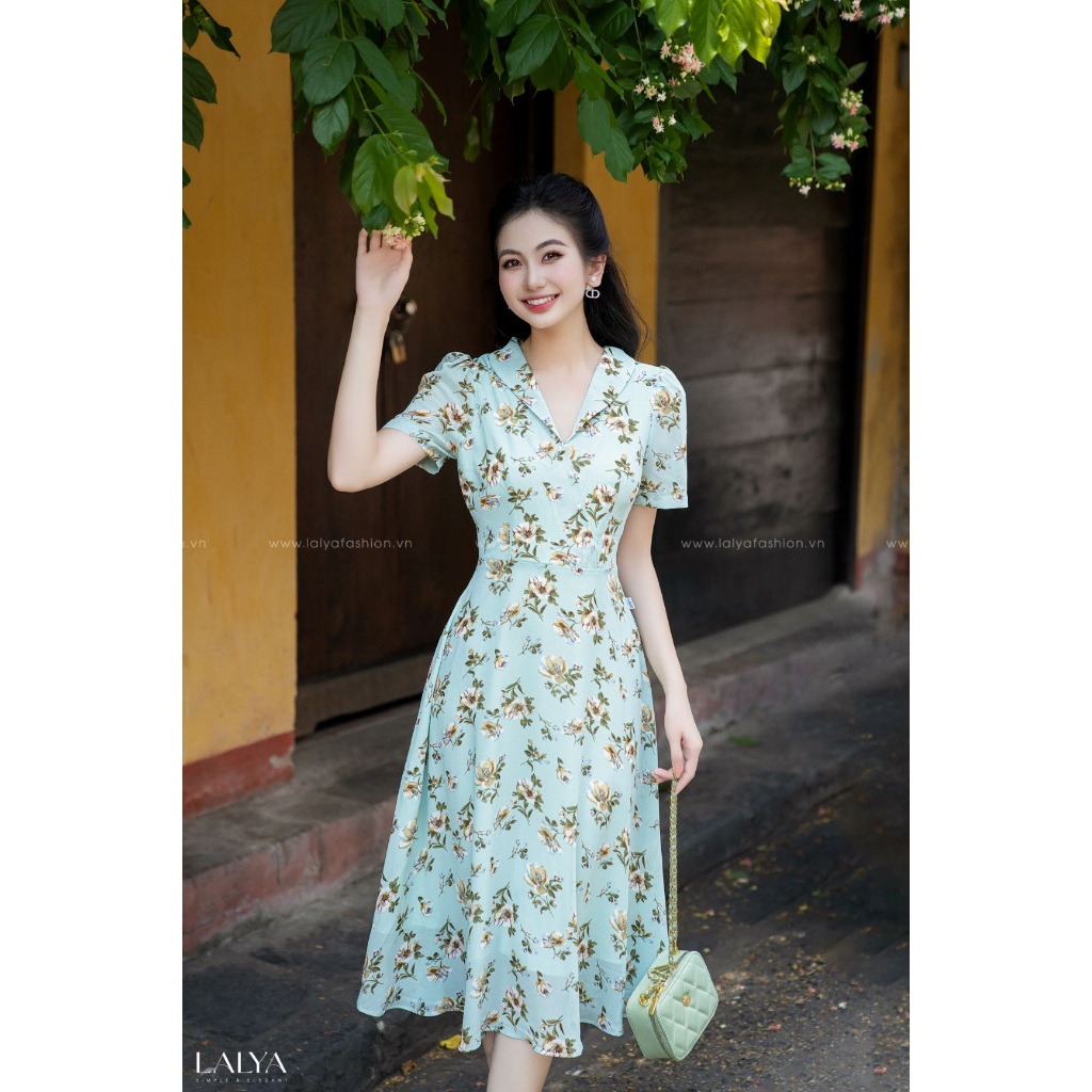 Váy hoa cổ sam khuy trai-Xanh_LALYA_D435