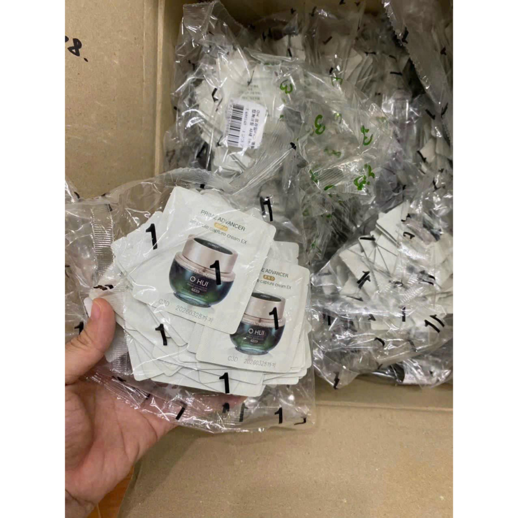 Kem dưỡng trẻ hóa làn da OHUI Prime Advancer Ampoule Capture Cream 1ml/ gói