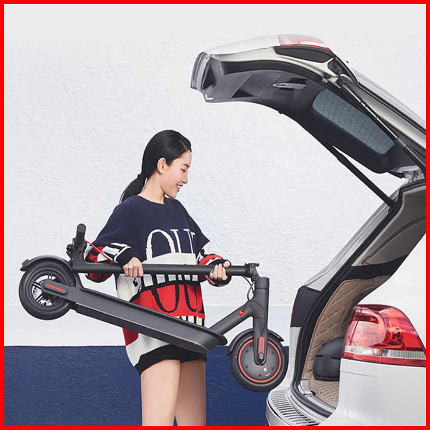 Xe scooter điện gấp gọn bánh 8.5inch tích hợp màn hình điện tử 30km/lần sạc tốc độ tối đa 25km
