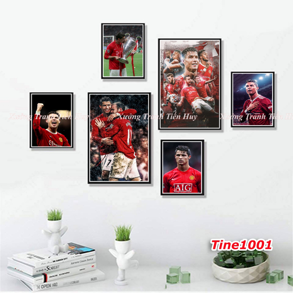 Bộ 6 Tranh Dán Tường Cầu Thủ Bóng Đá C.Ronaldo cùng CLB MU - Set Tranh Treo Tường Trang Trí Nhà CR7 Đẹp Nhất