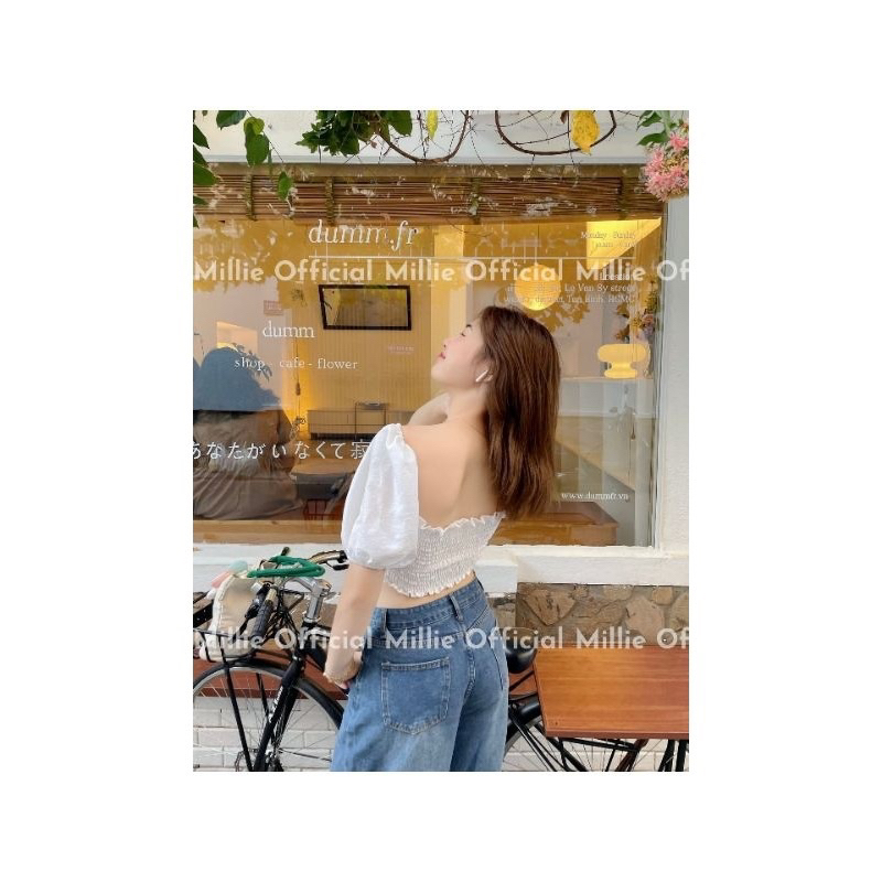 Áo croptop trễ vai tay phồng