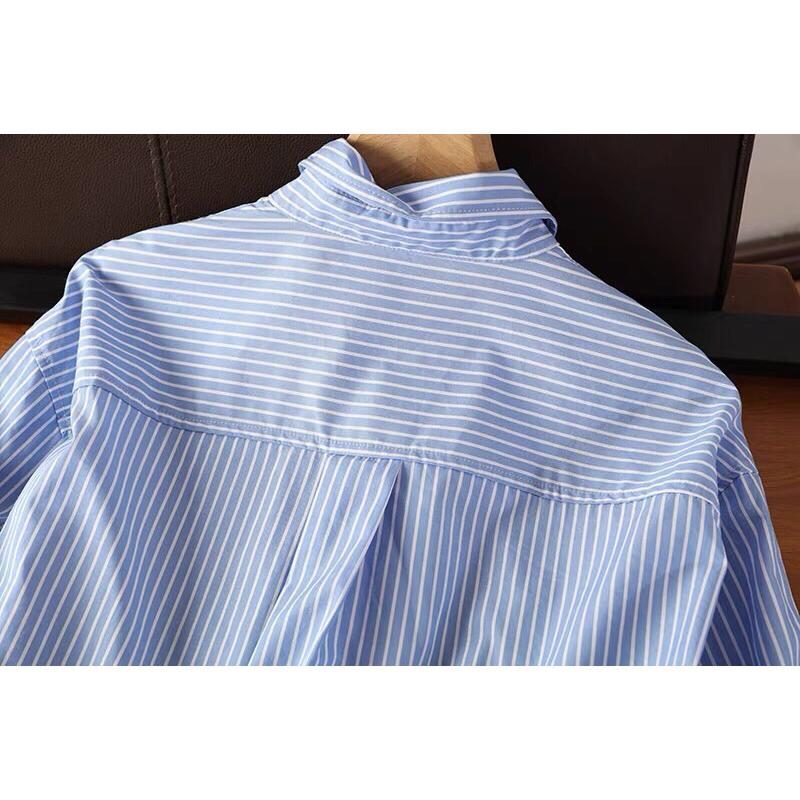 Áo sơmi crop Z*R kẻ xanh