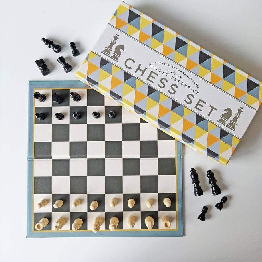 Chess Set - Pyramid Games
