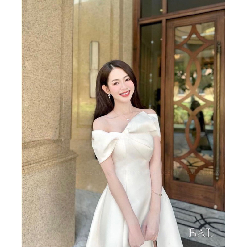 Váy Trễ Vai Nơ Đầm Dự Tiệc Dáng Dài Trắng Hồng Kèm Tag Đá Sang Chảnh