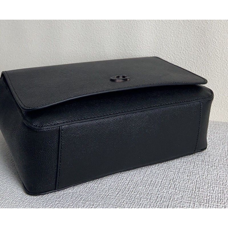 TÚI COACH MESSENGER INTERIOR