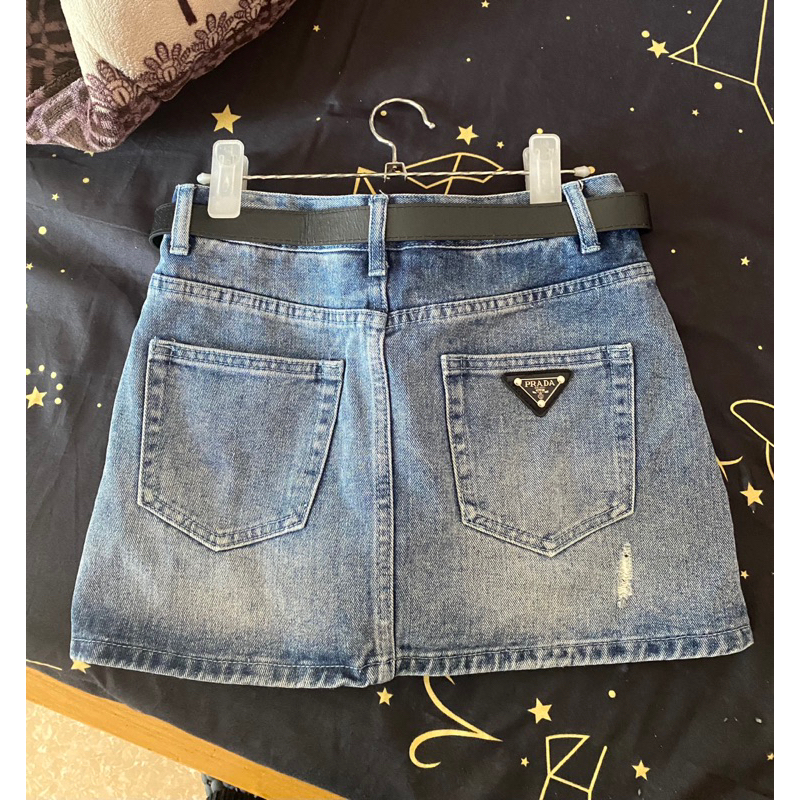 Pass chân váy jean