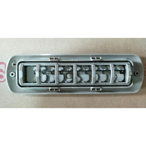 CỬA GIÓ ĐIỀU HOÀ TRẦN SAU TOYOTA INNOVA . OEM: 63610-0K010-E