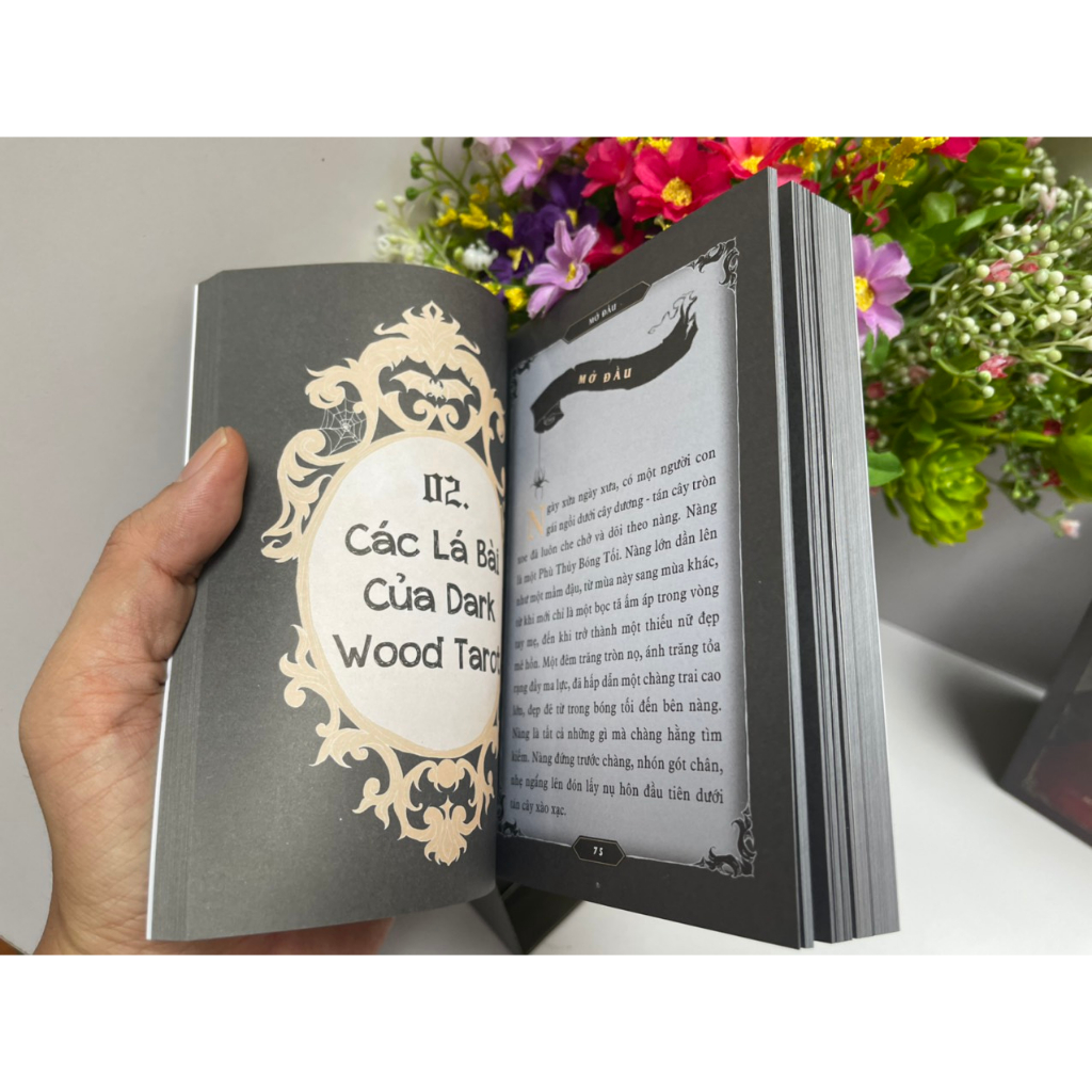 Sách –   Dark Wood Tarot  -  Az Vietnam - NXB Thế Giới