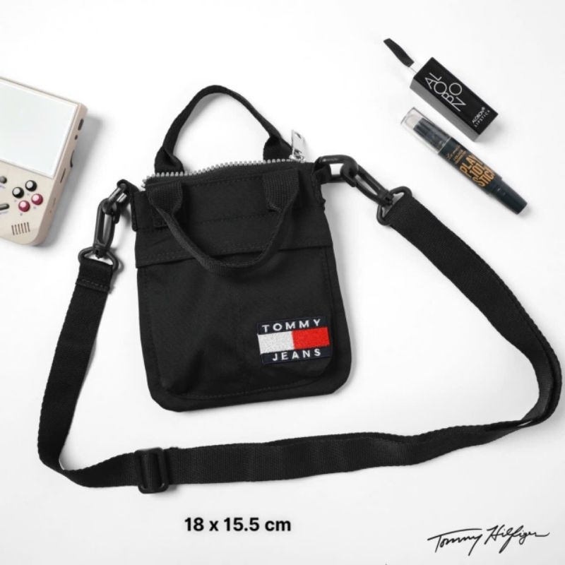 Túi chéo mini Tommy Reporter