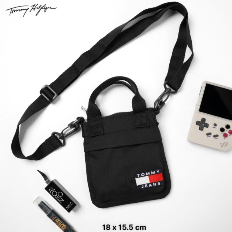 Túi chéo mini Tommy Reporter