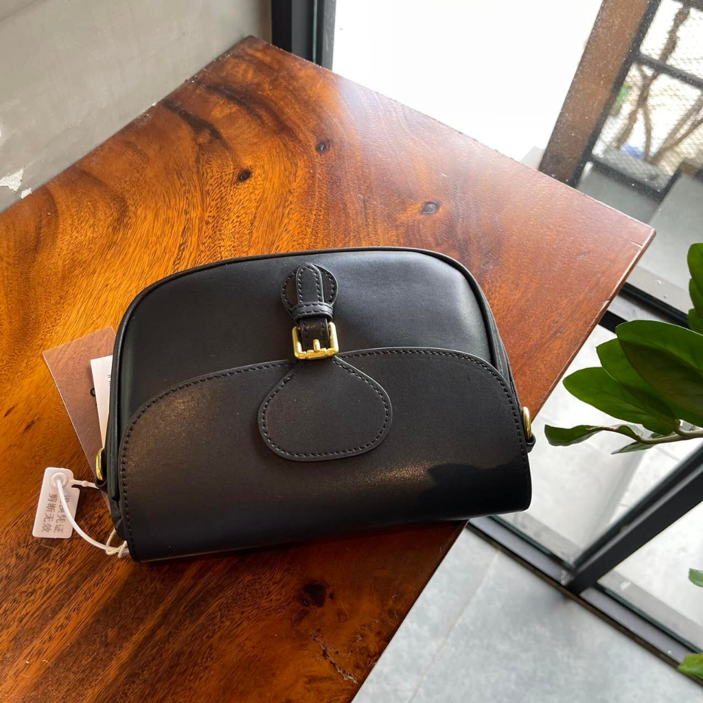 Túi da thật siêu mềm.