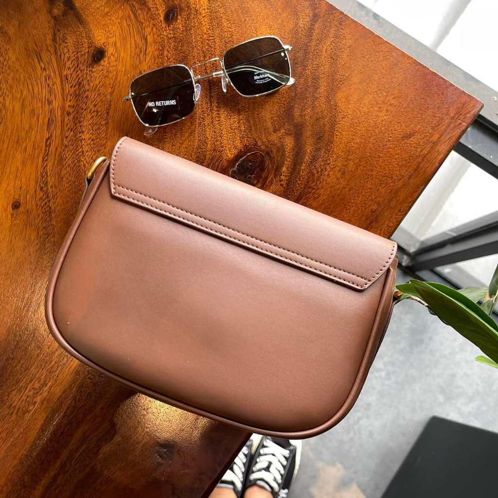 Túi da thật siêu mềm.