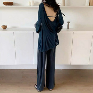 Áo phông giấy hở lưng 😍
