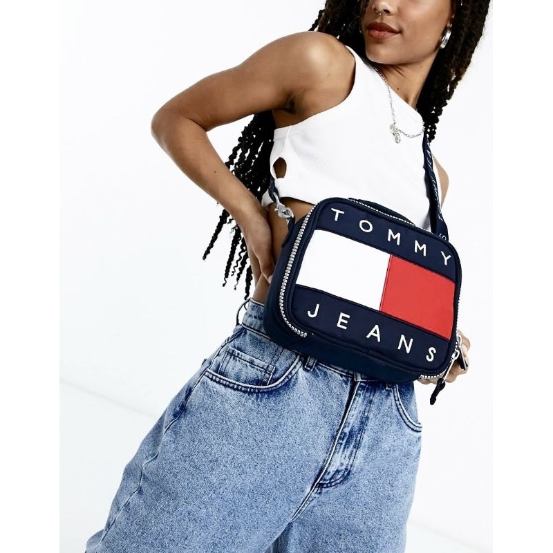 TÚI ĐEO TOMMY JEAN CROSSOVER DẠNG HỘP THỜI TRANG CÁ TÍNH