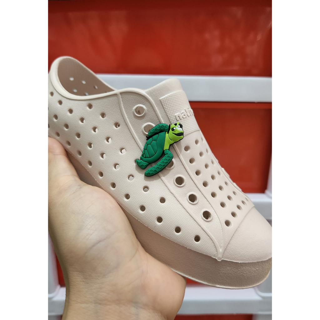 Sticker / charm gắn giày