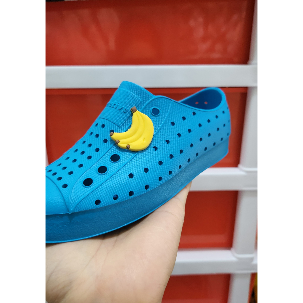 Sticker / charm gắn giày