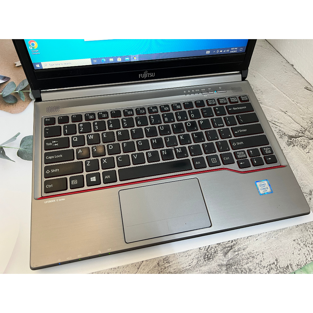 Fujitsu Lifebook E736 i5/8G/SSD 256G Laptop cũ giá rẻ, gọn nhẹ thích hơp di chuyển | BigBuy360 - bigbuy360.vn