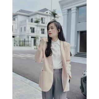 Áo blazer hồng vạt tròn dáng suông phom rộng nữ white ant 180500086.050
