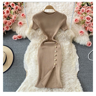 (Sẵn Đen) 6 màu -Hàng quảng Châu - Taobao [ORDER ] Đầm body cao cấp len gân mùa hè xẻ tà phối nút vàng kim  ZM MS1