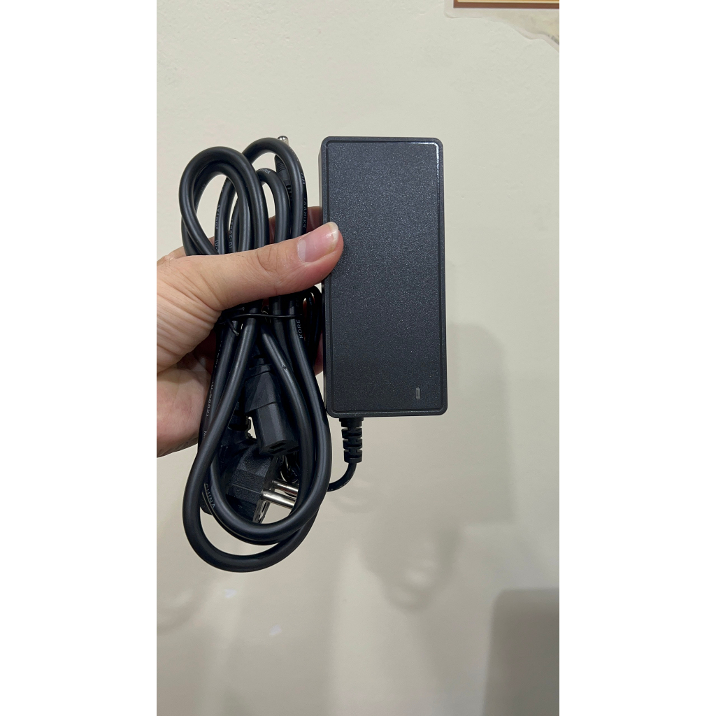 Dây nguồn 17.5v 3a cho loa  --