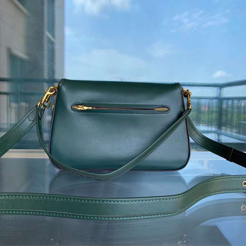 Túi Coach soft tabby