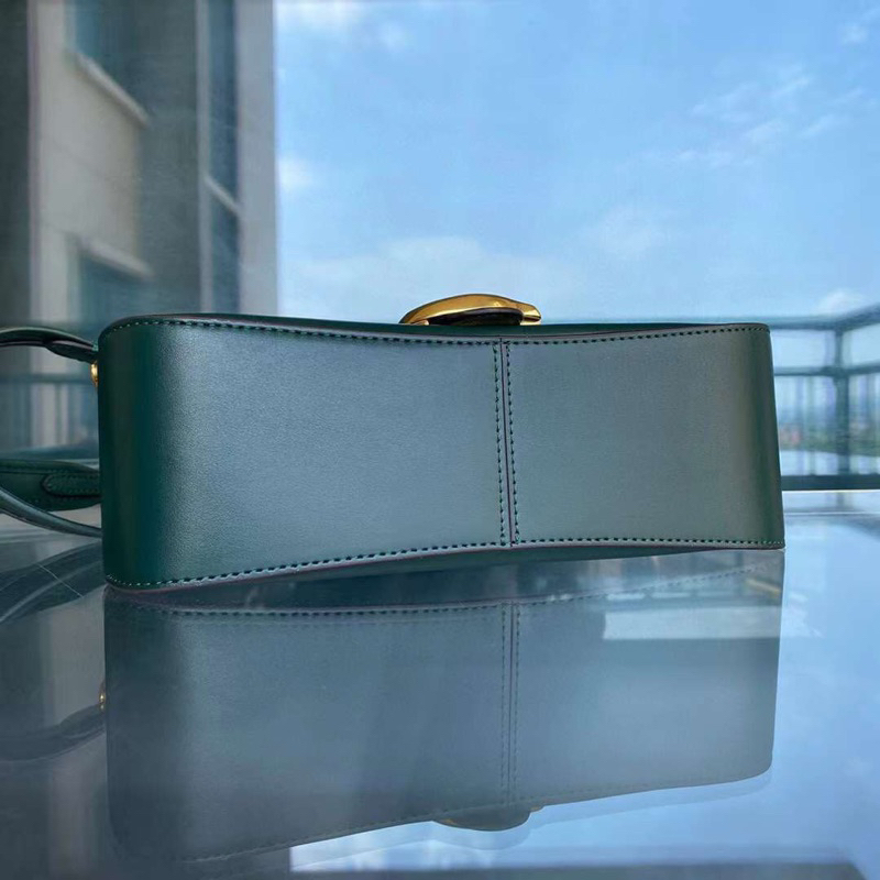 Túi Coach soft tabby