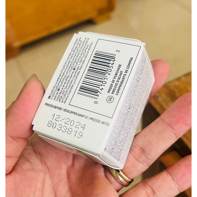 Film chụp ảnh Fujifilm 200 36exp date 12/2024 film 35mm loại hộp lẽ 1 hộp có 1 cuộn