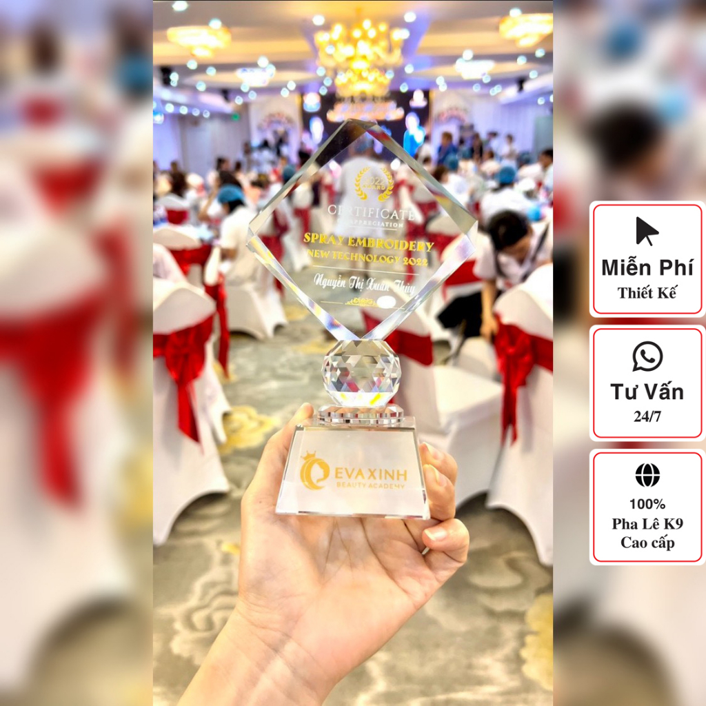 Cúp Pha Lê Vuông Ngiêng