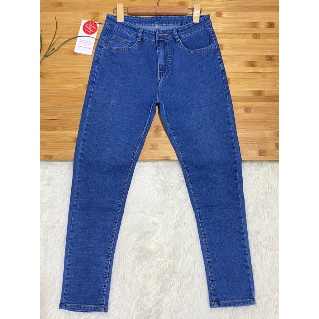 Quần dài jean nữ Giảm Giá  có size 25-29 . Vải dày và co giãn